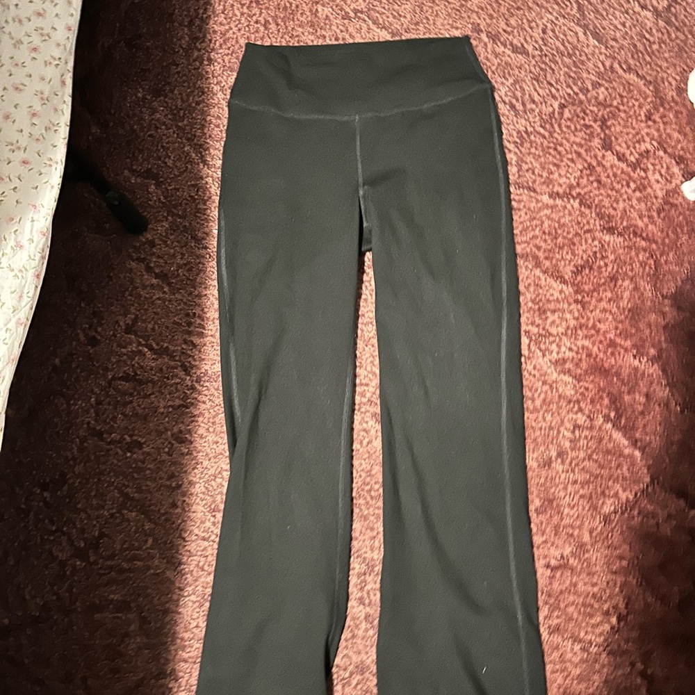 Hollister Gilly Hicks Flare Leggings Large